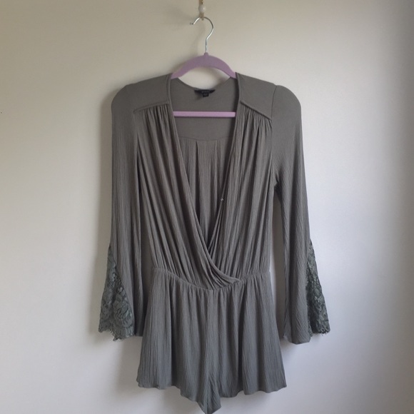 GUESS Romper - Picture 2 of 11